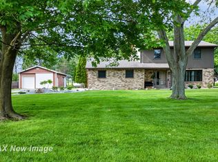 6180 W Freeland Rd, Freeland, MI 48623