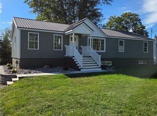8727 Whiting Rd, Cicero, NY 13039