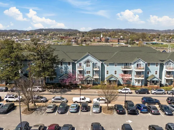 1613 Queen Anne Way, Knoxville, TN 37916