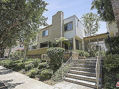 1st image of 18408 Hatteras St #10
