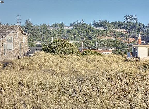 2nd image of 1606 NW Oceania Dr