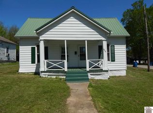 408 W 8th St, Benton, KY 42025
