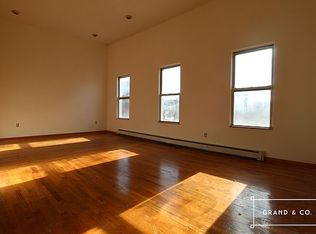 633 Metropolitan Ave #3, Brooklyn, NY 11211