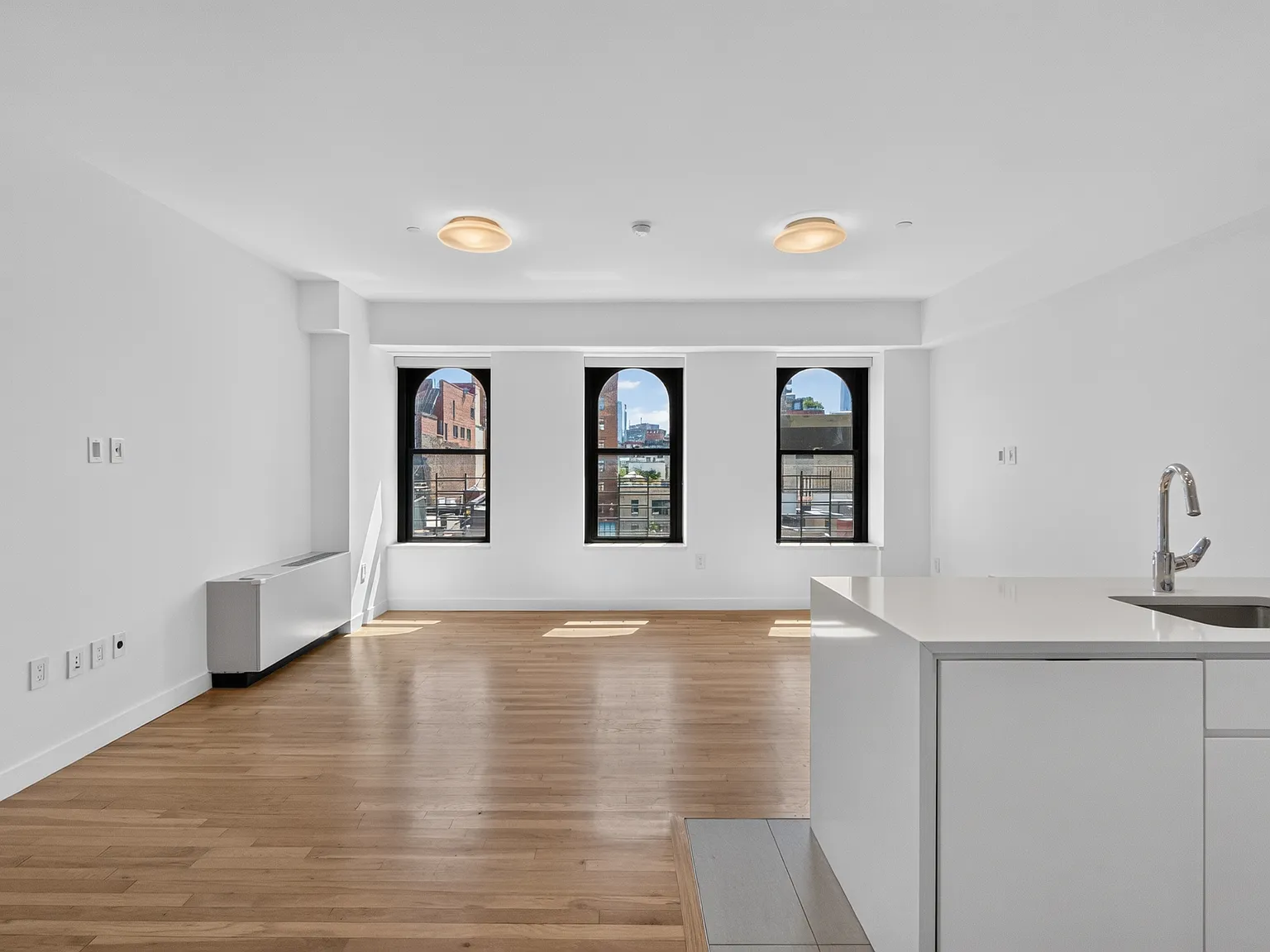 341 West 11th Street — Photo 2