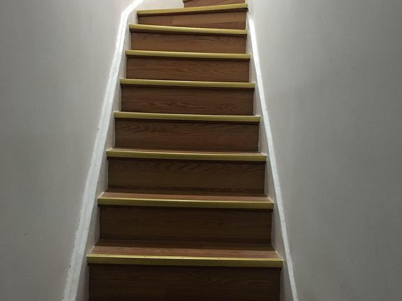 2nd image of 85 Romaine Ave #4