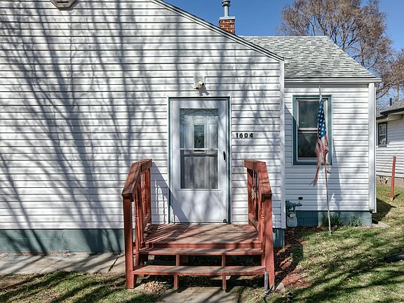 3rd image of 1604 Avenue F