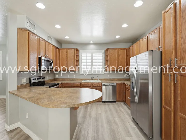 115 W Mountain Sage Dr — Photo 14