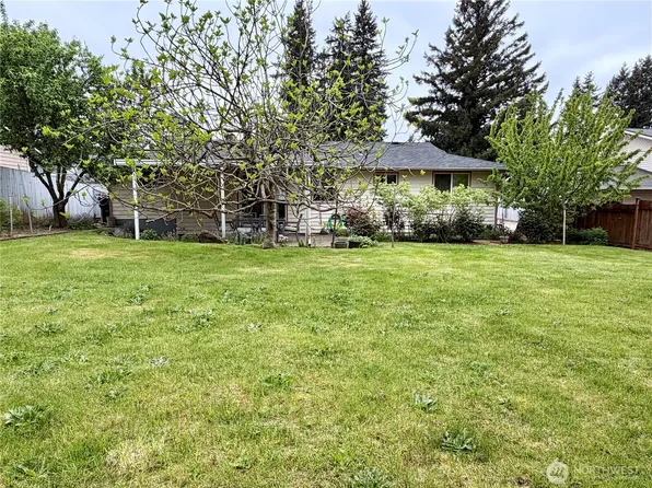 13029 SE 206 Place, Kent, WA 98031