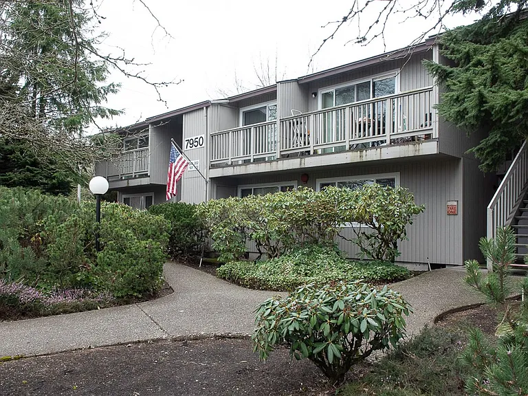 7950 168th Redmond — Photo 7