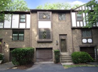 2007 Saint James Pl, Wexford, PA 15090