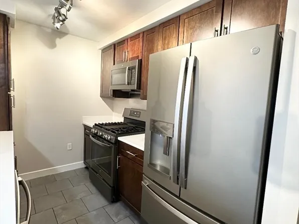 130 John St Unit 355, Lowell, MA 01852