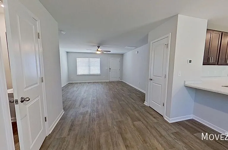 9319 Vineyard Grove Ln NE — Photo 15