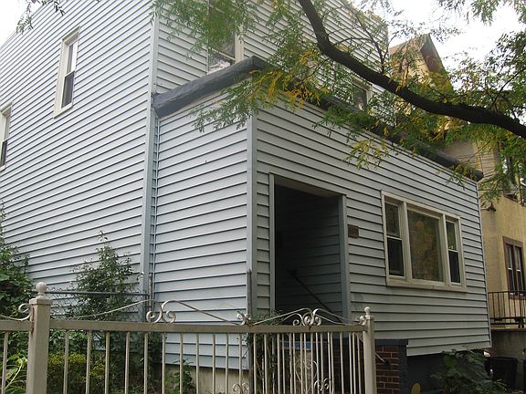 3rd image of 4120 Boyd Avenue Two Fam