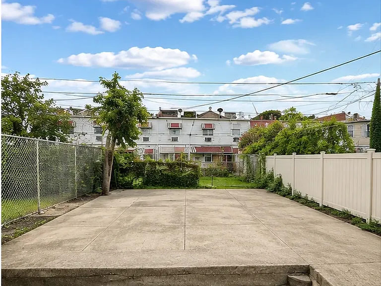 1654 Prospect Pl #1AL — Photo 9