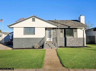 2909 Avenue C, Scottsbluff, NE 69361