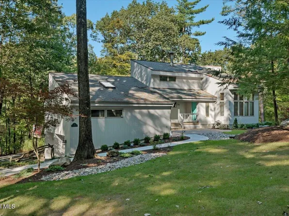 79 Cole Lane, Troy, NY 12180