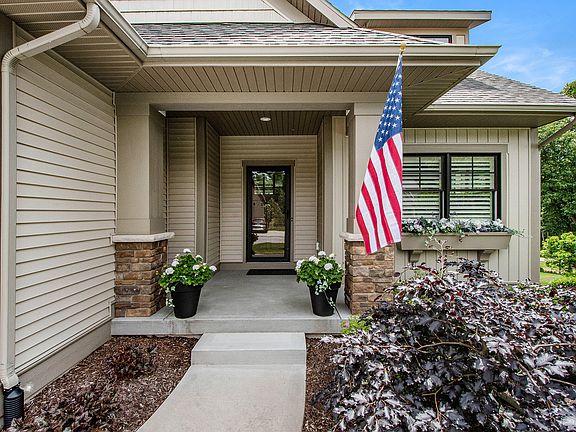 4th image of 4050 Maybeck Dr NE #54