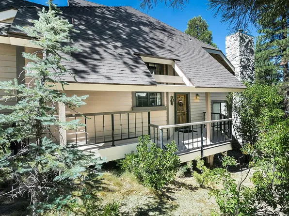 517 Sugar Pine Dr, Lake Arrowhead, CA 92352