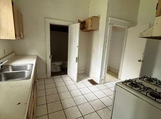 415 E Division St, Decatur, IL 62526