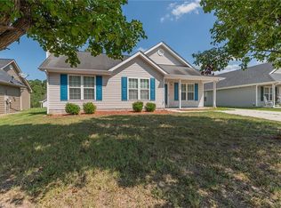 1703 Traywick Ct, Mc Leansville, NC 27301