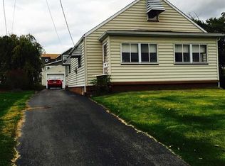 1642 Katherine St, New Castle, PA 16105