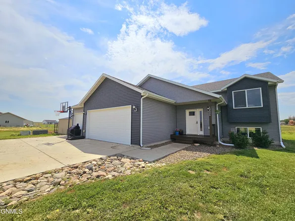F 12578th St, Watford City, ND 58854