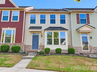 3323 Major Samuals Way, Charlotte, NC 28208