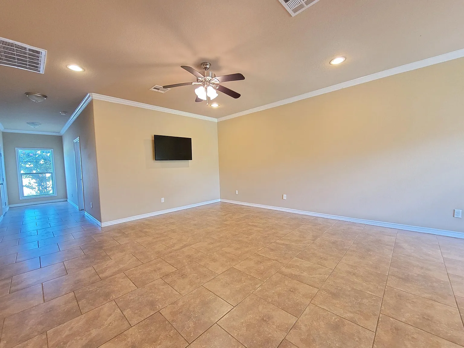 4168 Golden Eagle Dr — Photo 2