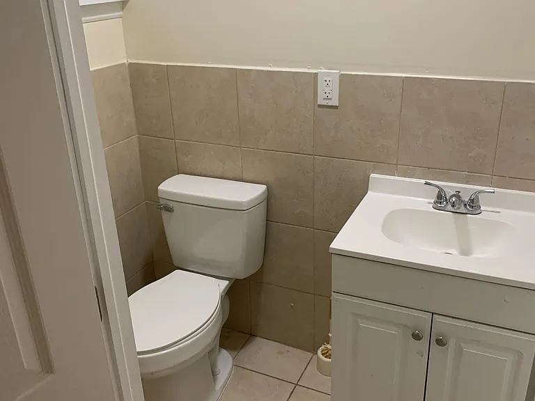 83 Market St #2 — Photo 3