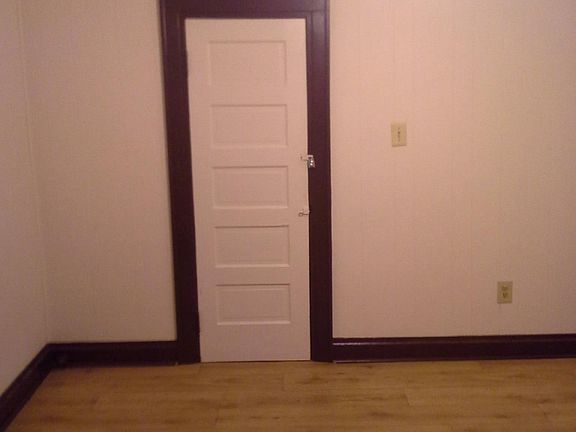 Walk in Closet Door in Rear Bedroom