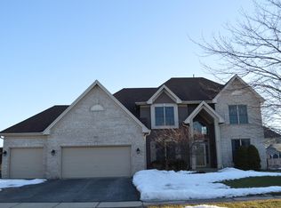 2061 Robinwood Dr, Algonquin, IL