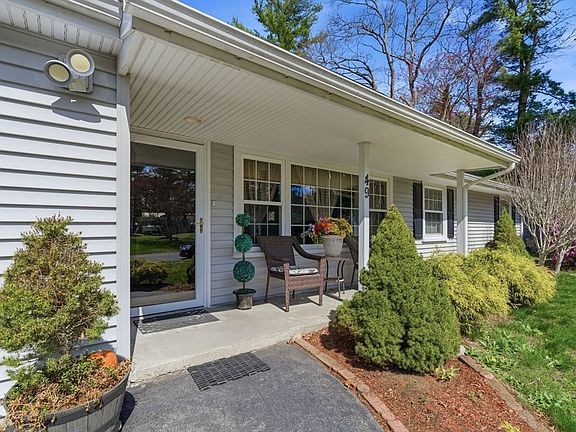 2nd image of 49 Francine Rd