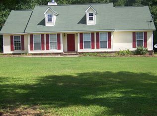 327 Woodlawn Dr, Eufaula, AL 36027