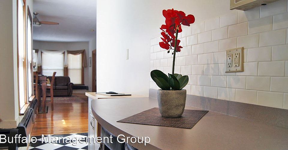 1st image of 719 Elmwood Ave APT 3