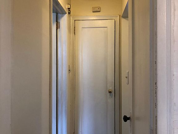 2nd image of 3119 W 2nd St #1