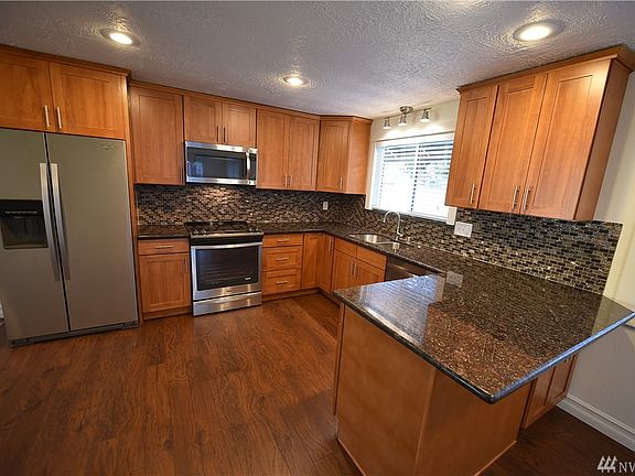 3rd image of 6626 81st St SW