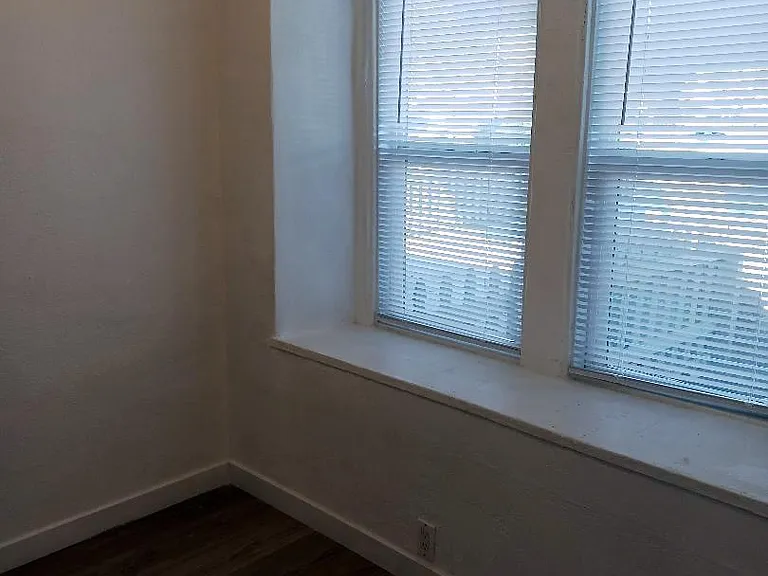 800 Paradise Dr — Photo 10