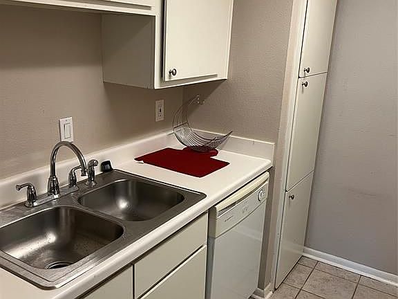 3rd image of 1900 Bay Area Blvd #243