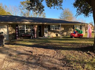 321 Suncrest Dr, Orange, TX 77630