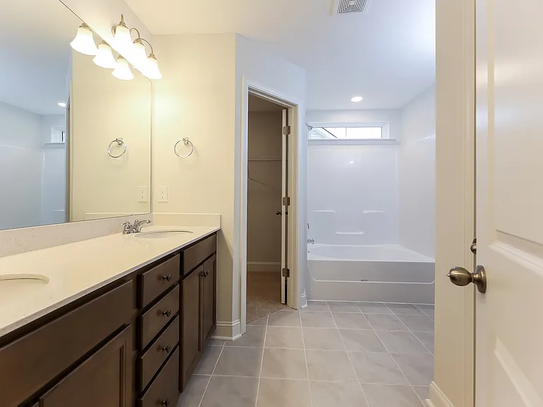 148 Renwood Rd — Photo 11