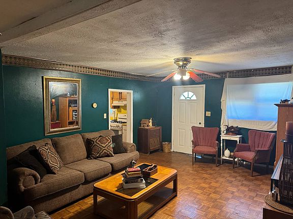 4th image of 3221 46th St SW