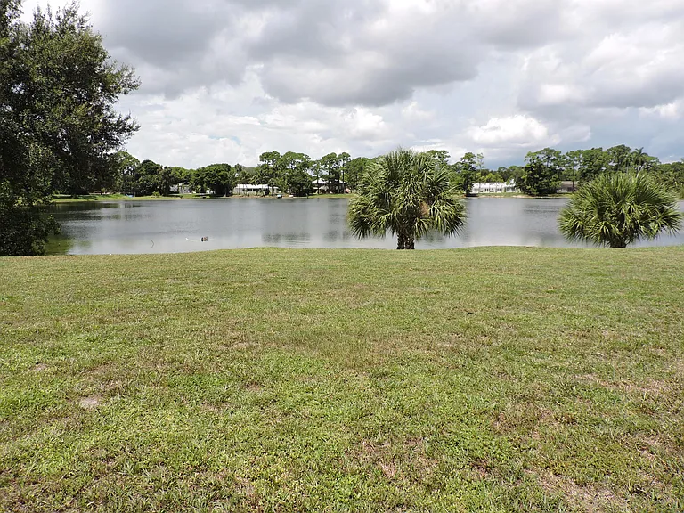 4529 Square Lake Dr — Photo 40