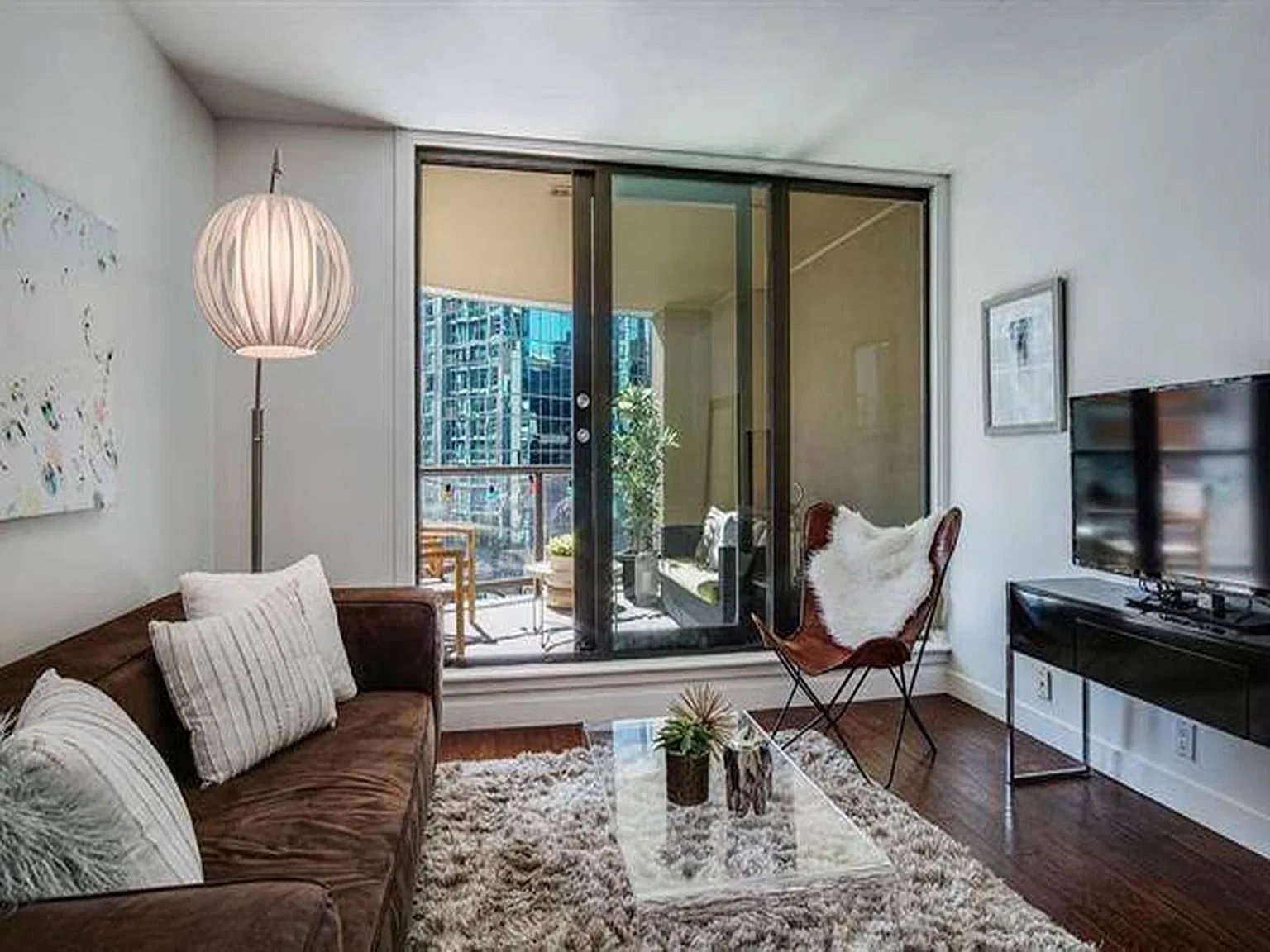 1 bed, 620 sqft, $2,400 — Photo 2