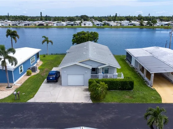 3139 Indian Village Ln, North Fort Myers, FL 33917