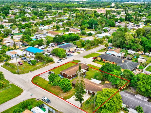 4234 Melaleuca Street, West Palm Beach, FL 33406