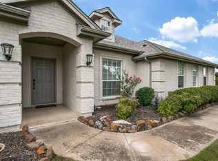 6733 Red Bud Rd, Fort Worth, TX 76135