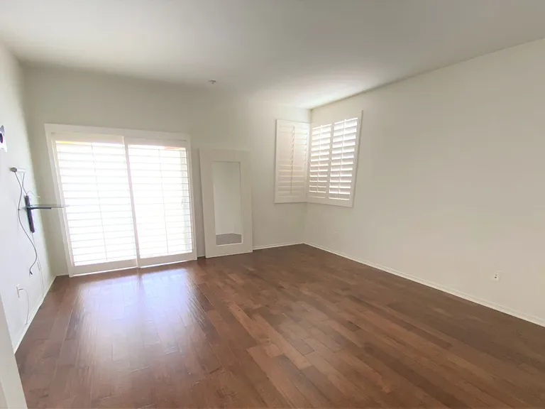 13126 Union Ave #401 — Photo 8