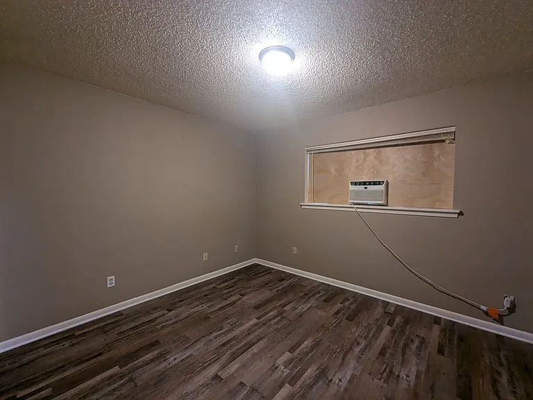 Remodeled AND Affordable Heber Springs Apartments. — Photo 9