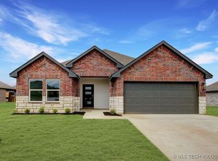 7124 E 155th St S, Bixby, OK 74008