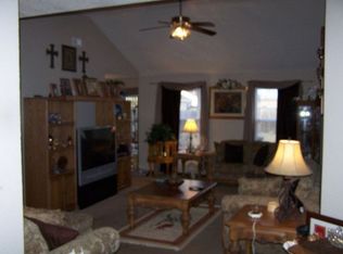 420 W Roosevelt St, Junction City, KS 66441
